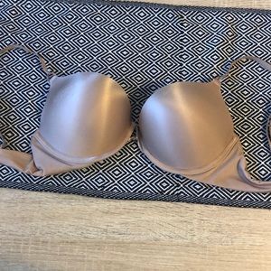 Victoria’s Secret Bombshell Plunge Bra